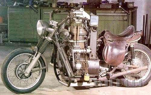 BM_mono_3000cc.jpg