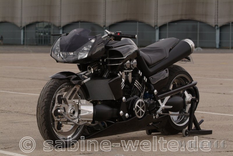YamahaVMax_03.JPG