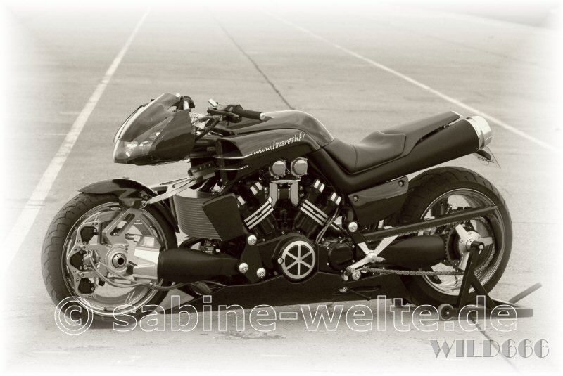 YamahaVMax_10.JPG
